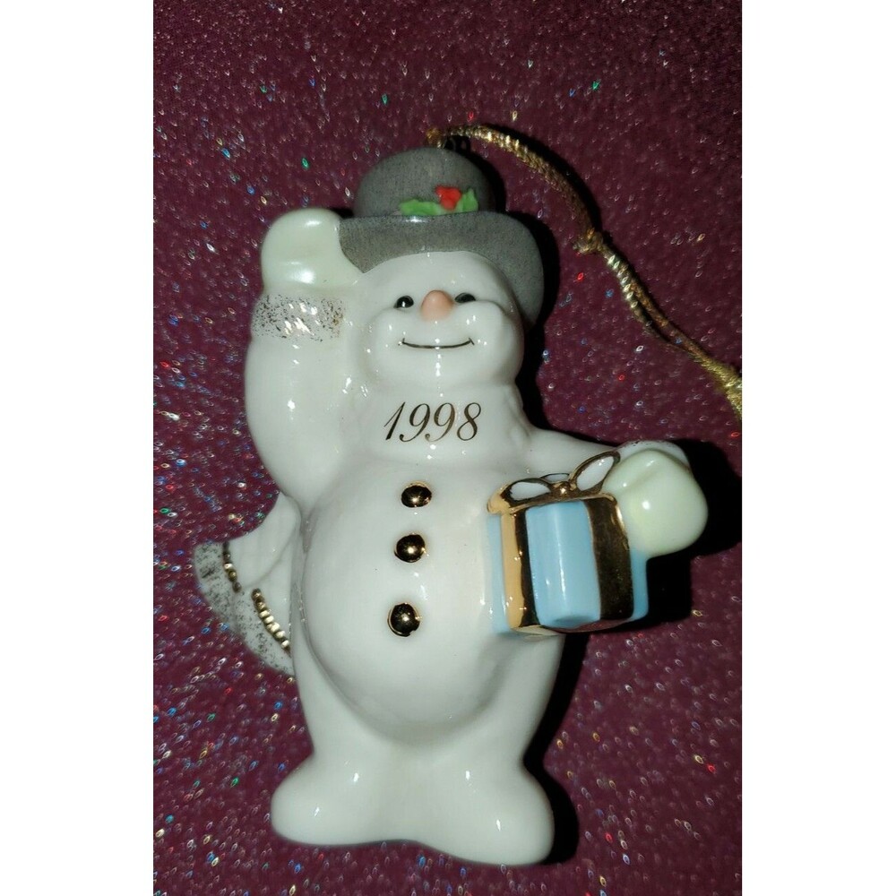 EUC LENOX SNOWMAN with CHRISTMAS PRESENT ORNAMENT-- 1998